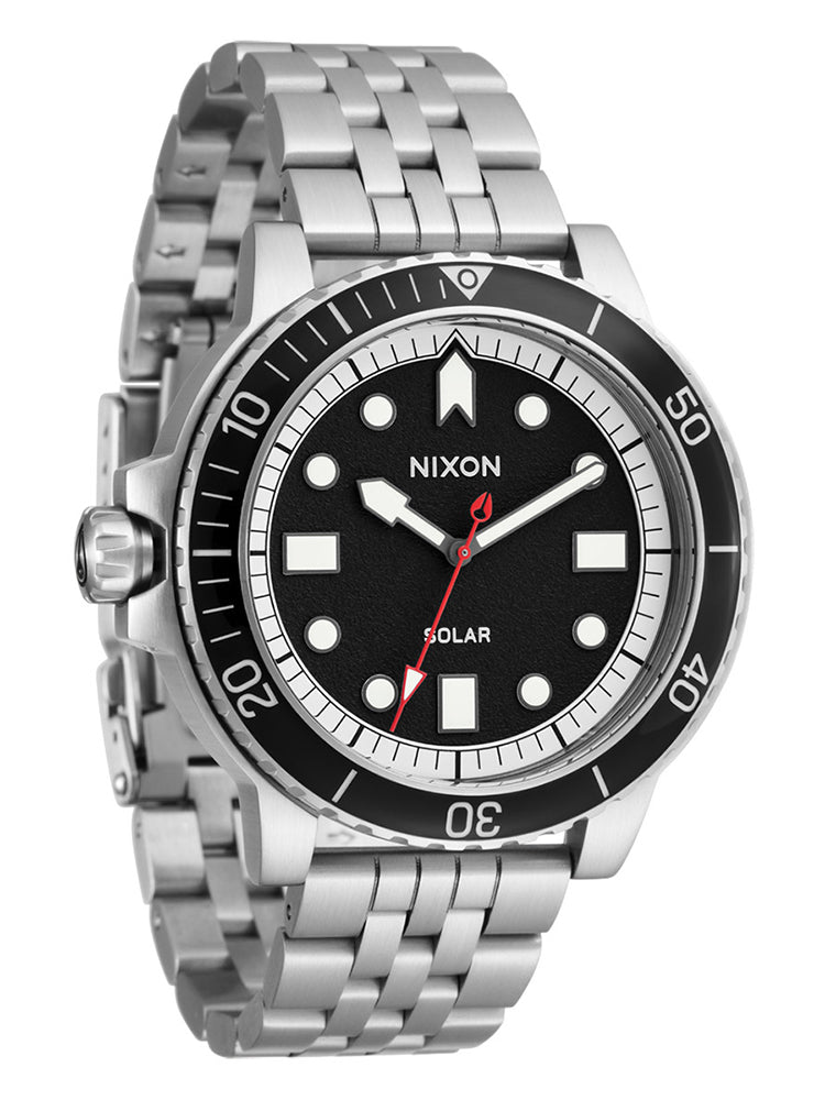 Nixon best sale solar watch